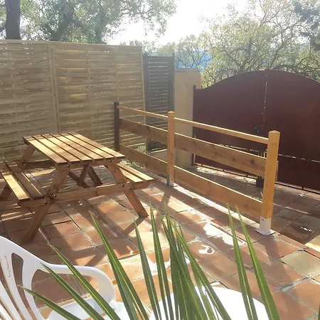 La Petite Maison D'athenopolis