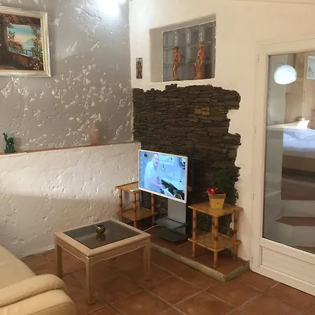 아파트 La Petite Maison D'athenopolis 그리모